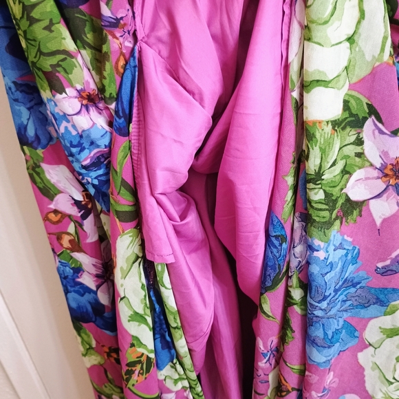 Floral Elegance 1 Sleeve Maxi Dress - Picture 5 of 6